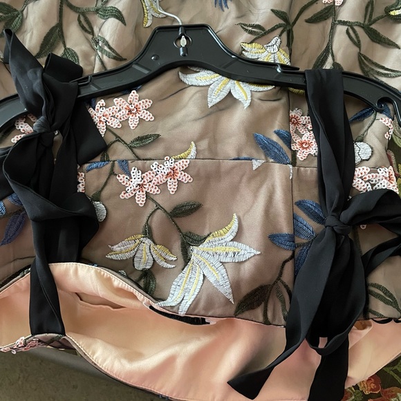 Endless Rose Floral Dress - Picture 4 of 9